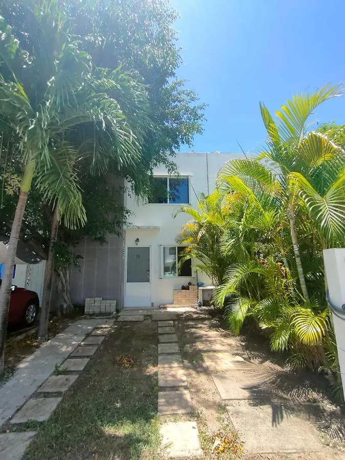 La Casa Del Mexicano Terraza Y Jardin Exoticos 12 Min Del Playa Esmeralda Villa Playa del Carmen Feriehus
