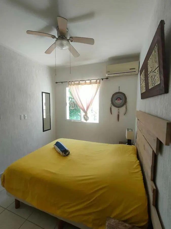 La Casa Del Mexicano Terraza Y Jardin Exoticos 12 Min Del Playa Esmeralda Villa Playa del Carmen Vakantiehuis