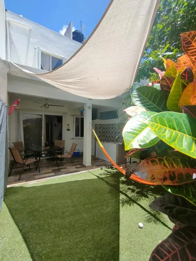 Casa de Férias La Casa Del Mexicano Terraza Y Jardin Exoticos 12 Min Del Playa Esmeralda Vila Playa del Carmen